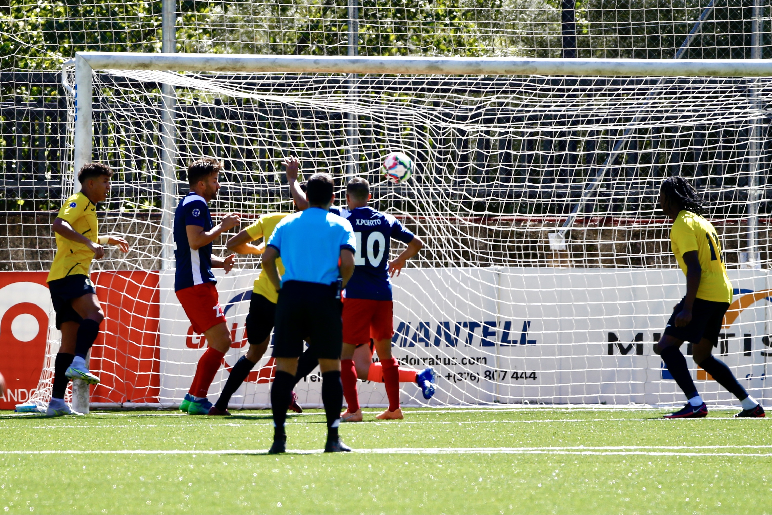 /tmp/156066__XMM3420 Gol UE JuandeMartinez.jpg